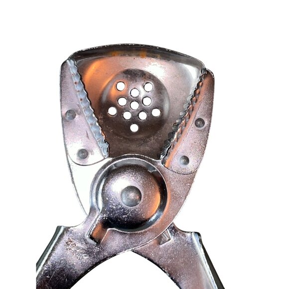 Vintage Nevco Hand Squeeze Juicer Used - Picture 2 of 9